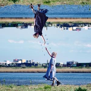 老外口暴深喉群交
